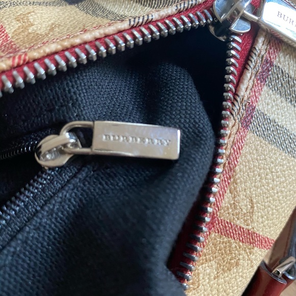 Burberry | Women’s Haymarket Check Barrel Bag Red - Picture 3 of 8